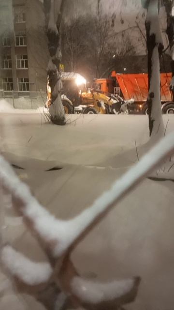 очень много снега