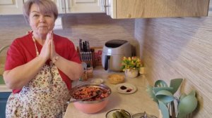 ЧЕМ ЗАНИМАЛИСЬ В ВОСКРЕСЕНЬЕ, ГОТОВИЛИ ВИНЕГРЕТ.