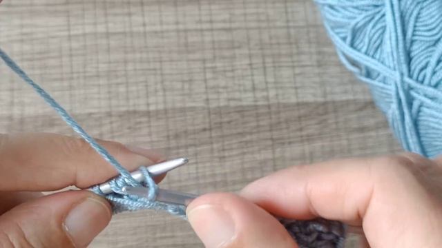 Простой фоновый узор. Можно применить для джемпера, кофточки, свитера и т.п.