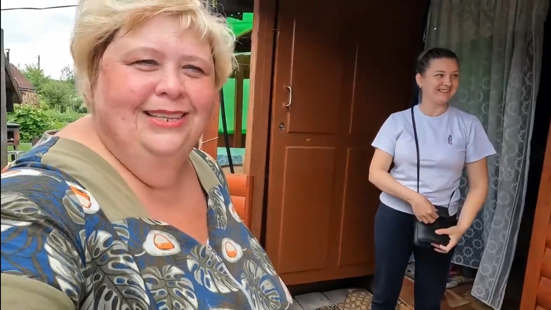 Архив годня у нас родственники. Брат мужа готовит плов на костре. смотреть онлайн