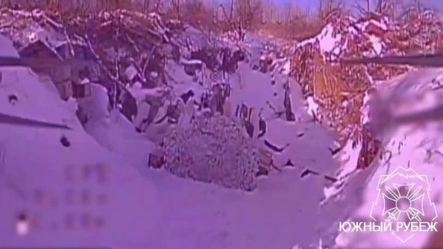 ❌Уничтожение 120мм миномета противника расчетом FPV подразделения Южной группировки войск…🇷🇺 смотреть онлайн