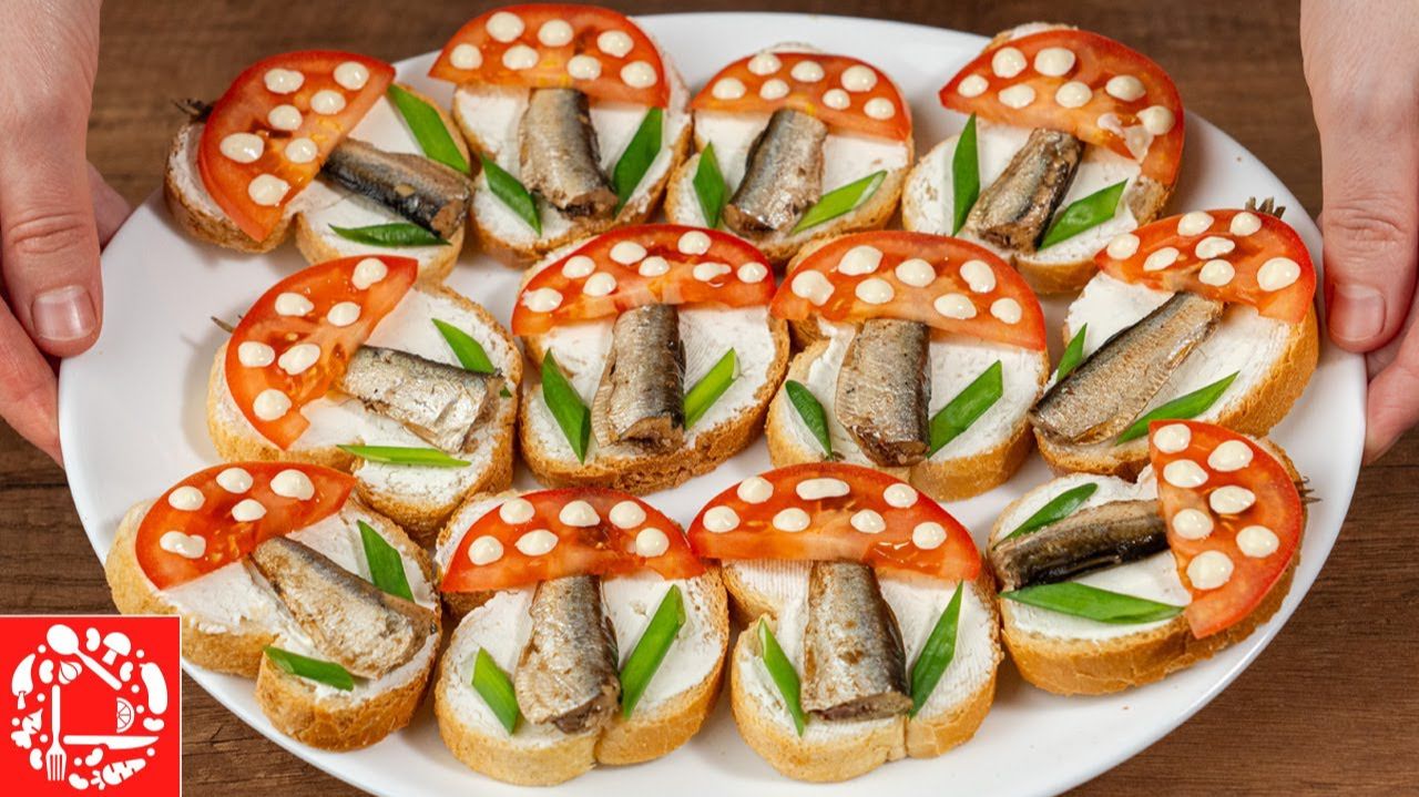 ТОП-10 Бутербродов на Новогодний стол Разлетаются Первыми ТОП-10 Бутербродов на Новогодний стол Разлетаются Первыми