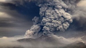 Вулкан Шивелуч на Камчатке выбросил пепел на высоту 6 км над уровнем моря