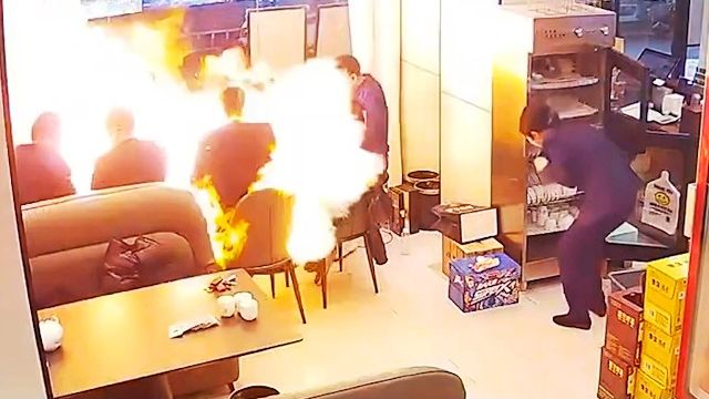 Безумные сбои в работе камер видеонаблюдения и видеорегистраторов 😬📹 смотреть онлайн