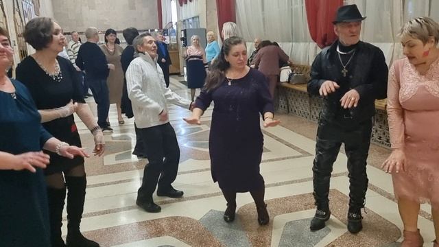 1000031737.mp4 смотреть онлайн