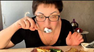 МУКБАНГ-ЕМ И ХУДЕЮ/БЕЛКА Я НЕ ДОБИРАЮ, А НАДО!