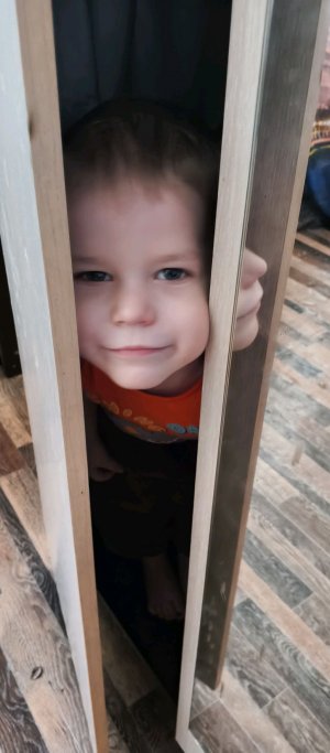 играем с Аней, Димой, тёмной, мишей