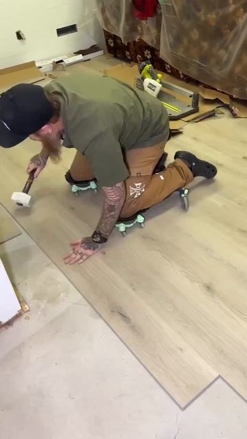 1653. Что облегчит жизнь вашим коленям во время работы. смотреть онлайн