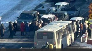 Жители Киева перекрыли Харьковское шоссе из-за отключения электроэнергии