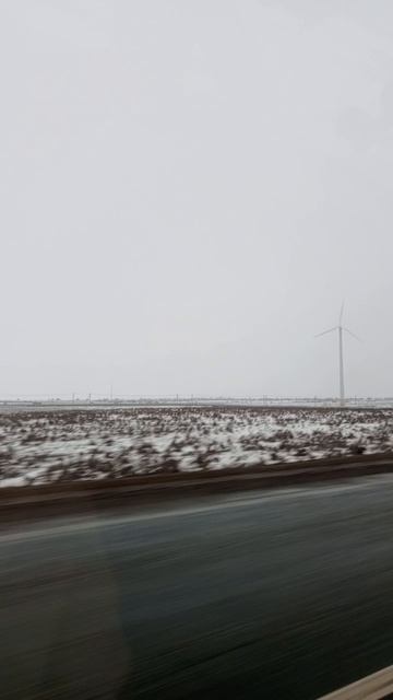 Трасса Астрахань - Волгоград. Ветроэлектростанции около посëлка Цаган- Аман. 31.01.26 смотреть онлайн