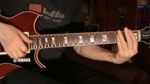 Школьная пора -ВИА " Весёлые ребята "(как играть на гитаре аккорды)