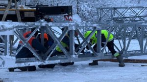 Три постоянные опоры ЛЭП установили в Мурманской области