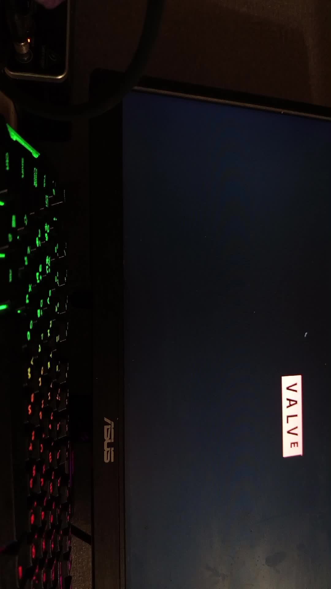 играем в КС го смотреть онлайн