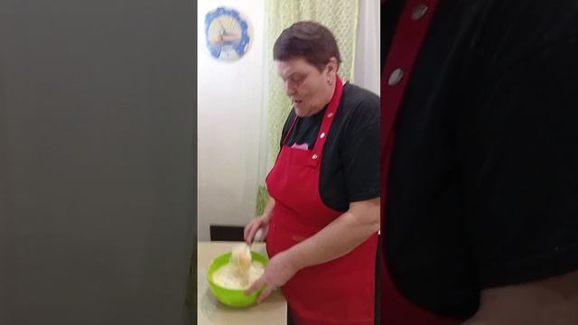 Выходной готовлю ужин. Выходной готовлю ужин.