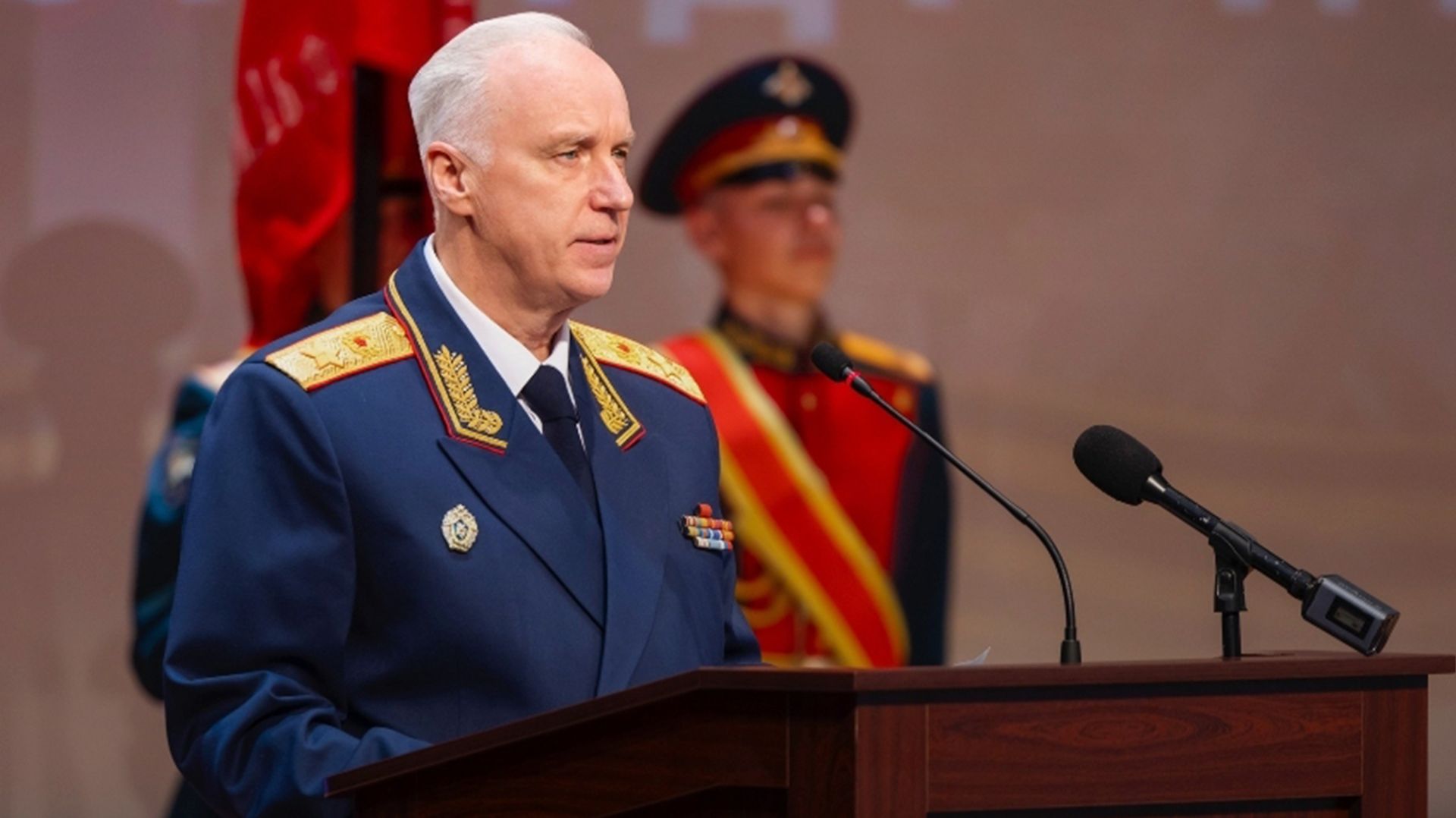 Следственный комитет сможет возбуждать уголовные дела на основе публикаций в СМИ смотреть онлайн