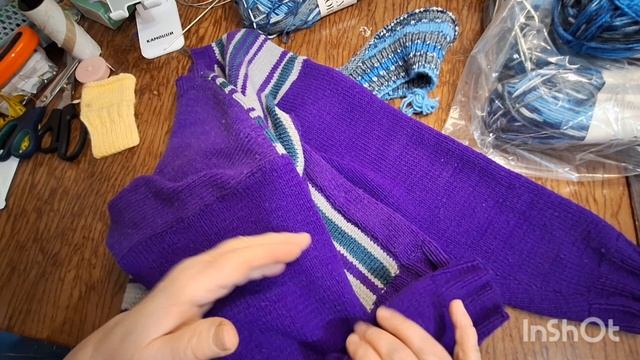 Начала вязать свитер. Обзор моих вязанных изделий. смотреть онлайн