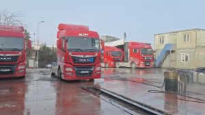 На специализированной мойке для Траков