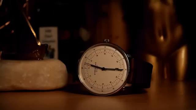 Тикающие часы … Эмбиент…