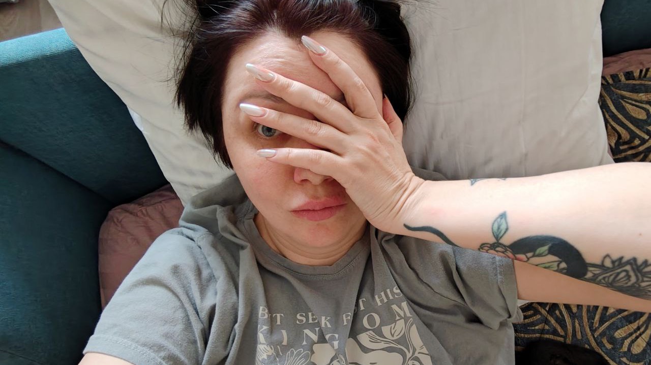 Вечно недовольные чужой жизнью! Сгорел телевизор! смотреть онлайн