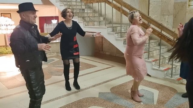 1000031723.mp4 смотреть онлайн