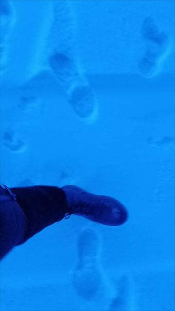 Снег хрустит