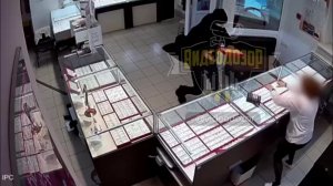 В Башкирии ограбили ювелирный магазин