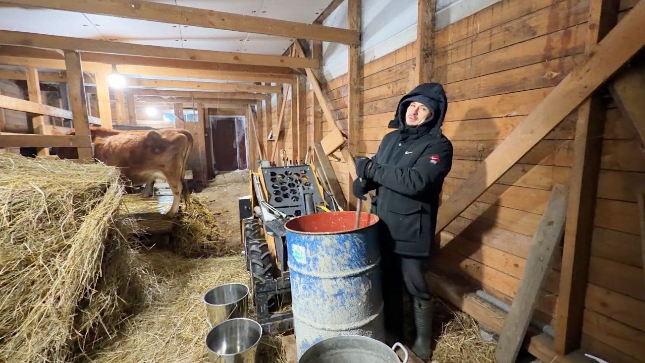 Что мы делаем на ферме в 2 часа ночи? Строим дом в деревне. Делаем ремонт своими руками. смотреть онлайн