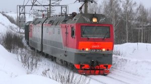 "После часовой стоянки на перегоне". 2ЭС6-348 "Синара" с грузовым поездом и приветливой бригадой