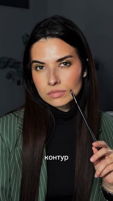 Матовые помады VS Увлажняющие помады