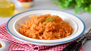 Тушеная капуста с томатной пастой | проще не бывает, подойдет вегетарианцам