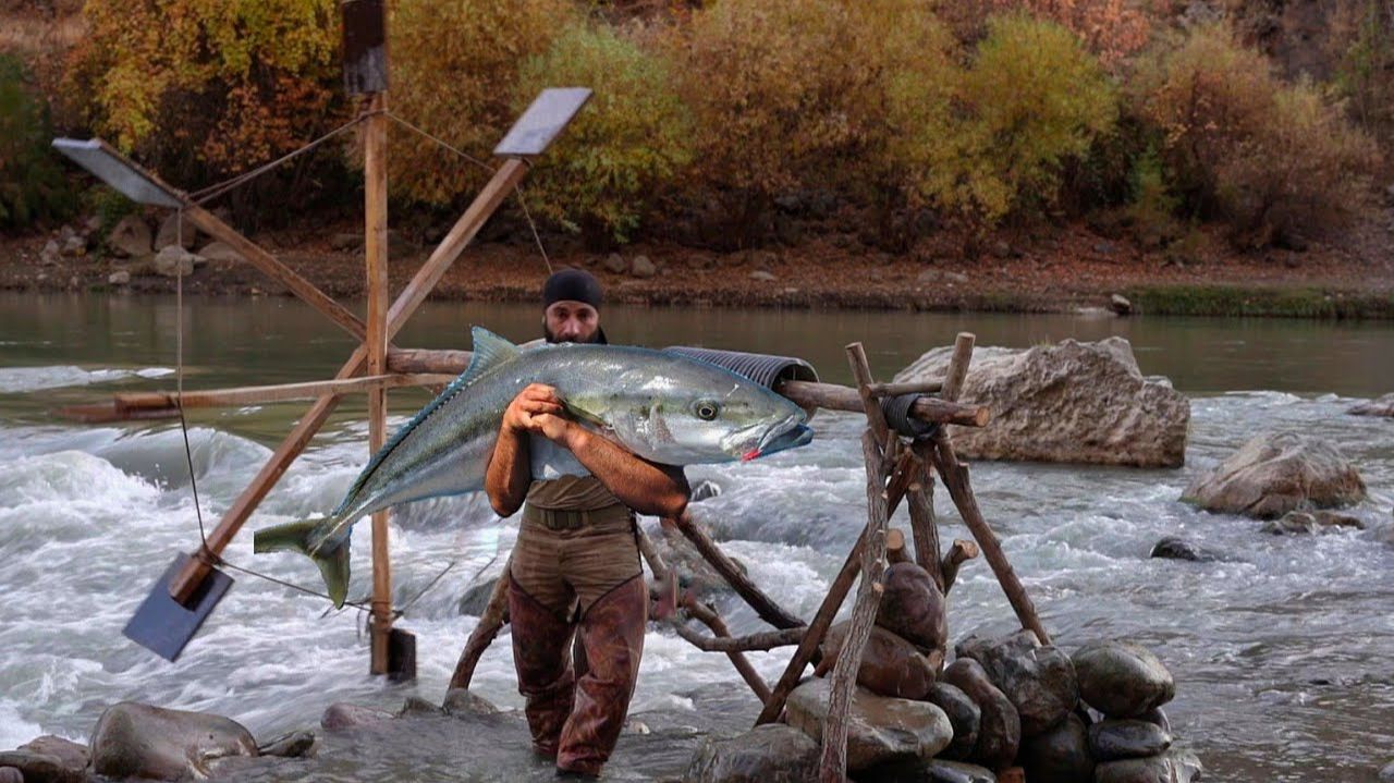 Рыбалка / Техника рыбалки / Невероятная рыбалка / Необычный способ лова рыбы смотреть онлайн