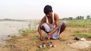 ОДИН ИЗ СПОСОБОВ ЛОВЛИ РЫБЫ В РЕКЕ