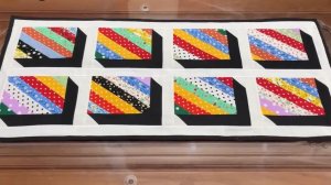 3D-эффект в пэчворке коврик из остатков ткани. Пошаговый МК по созданию легкого в исполнении изделия