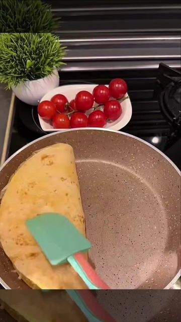 Нежный, лёгкий омлет с сыром и кукурузой Нежный, лёгкий омлет с сыром и кукурузой