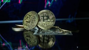 Стоимость биткоина упала ниже $75 тыс. в первый раз с 7 апреля 2025 года