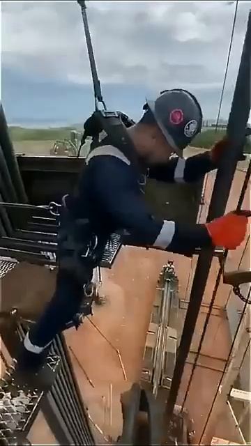 На такой позиции нельзя позволять себе дремать. На такой позиции нельзя позволять себе дремать.