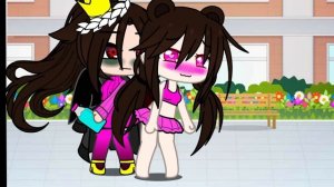 один близнец переделал своего Близнеца похожа на себя