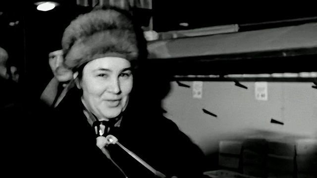 1975 год. Тюмень. В хлебном магазине "Колобок" смотреть онлайн