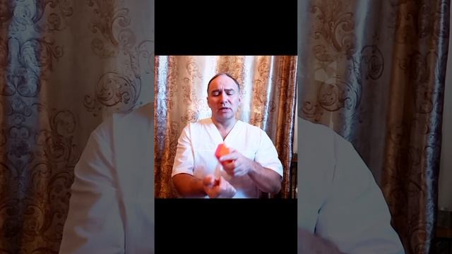 Это пожалуй самое простое упражнение для восстановления руки после инсульта в домашних условиях!