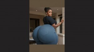 ДЕВУШКА С АНОМАЛЬНО БОЛЬШОЙ ПОПОЙ КРАСИВО ТАНЦУЕТ