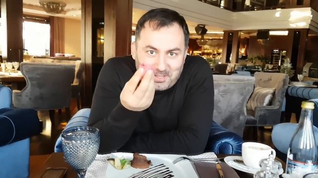 СПУСТИЛСЯ С ГОР В СТРАННЫЙ РЕСТОРАН... смотреть онлайн