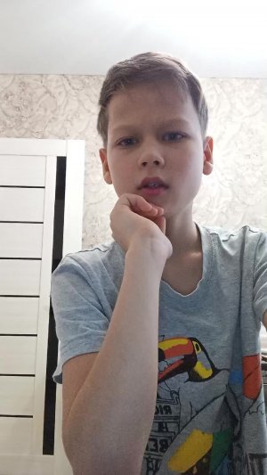 создаю свой первый корабль из крышек от бутылок, пластилина и 1-ой крышки от банки кофе !