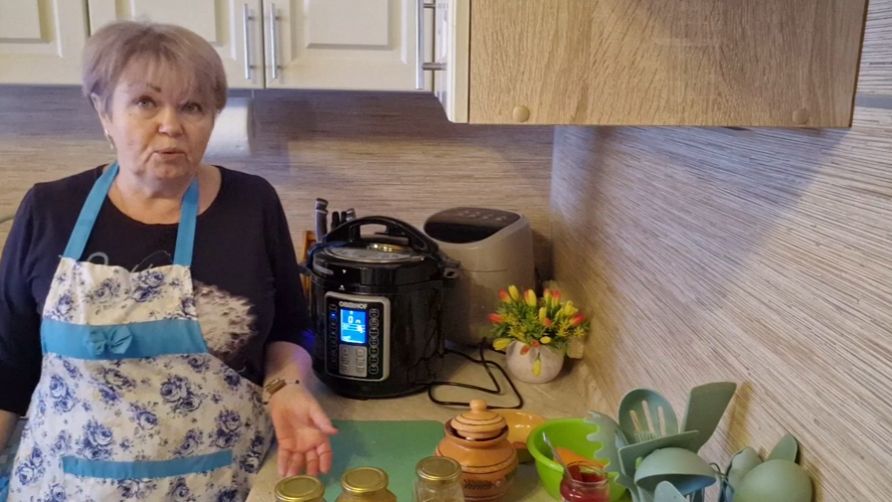 УБРАНО, ПОСТИРАНО, НО НЕ НАВАРЕНО. МНЕ КАЗАЛОСЬ ЧТО Я ГОТОВЛЮ ЩИ. смотреть онлайн