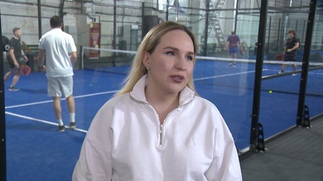 Первая бесплатная тренировка по паделу состоялась для детей ветеранов СВО смотреть онлайн