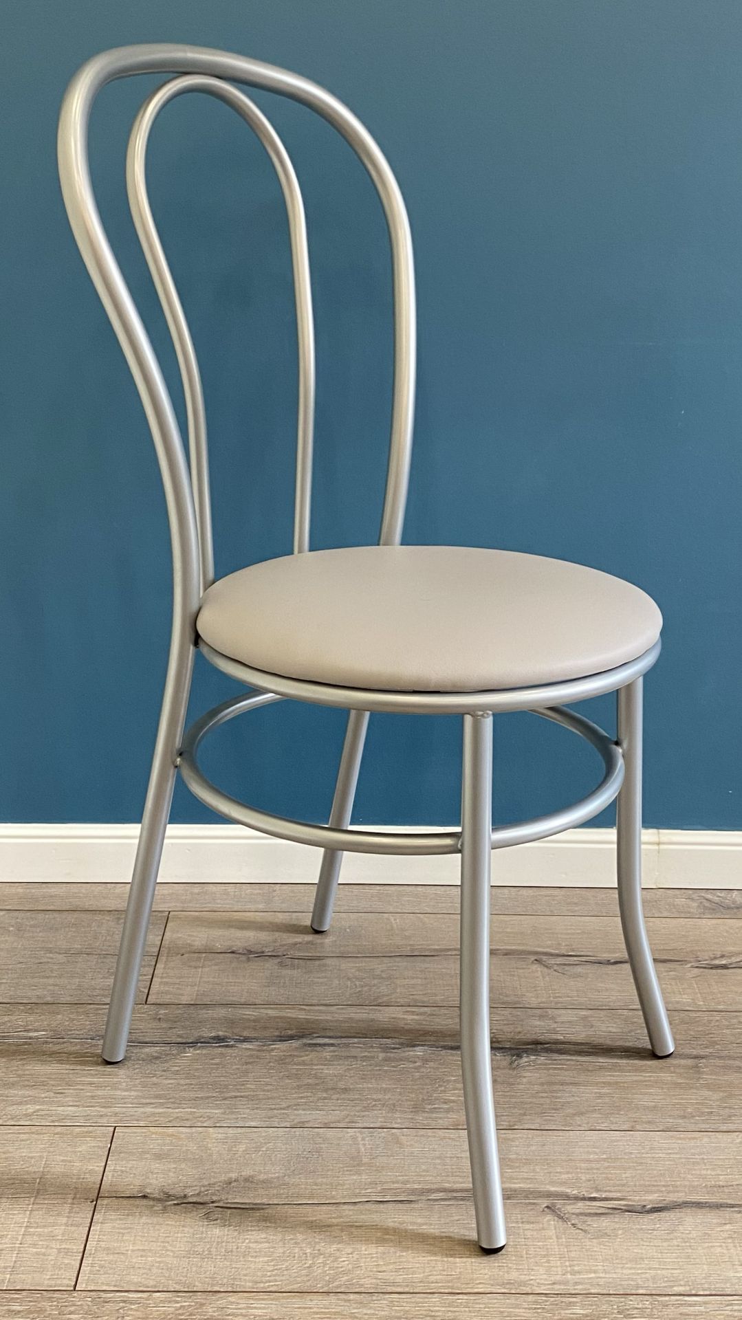 Стул Венский металлик с обивкой из экокожи Аэро серый смотреть онлайн