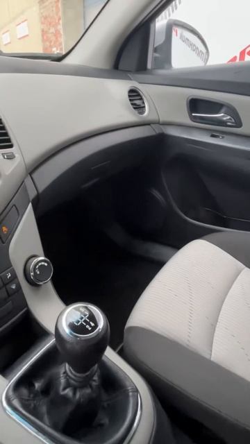 Обзор на Chevrolet Cruze Хэтчбек 5 дв. 1.6 MT 2012г смотреть онлайн