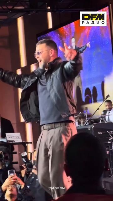 Джастин Тимберлейк спел всеми нами любимый хит – «Get Lucky»! смотреть онлайн