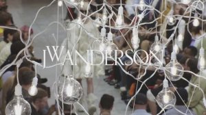 Показ коллекции JWAnderson весна-лето 2025