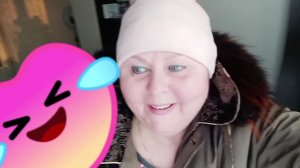 У нас морозы и снега навалило.