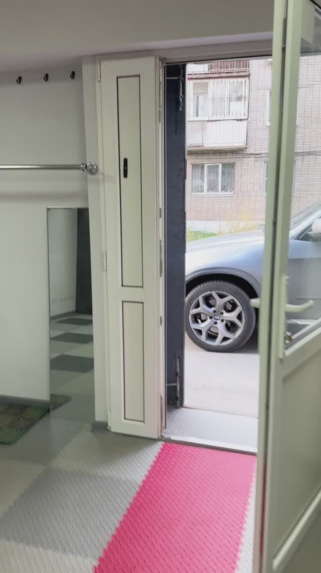 Детальный обзор внутри гаража Детальный обзор внутри гаража